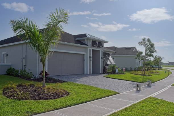 Best Professional Driveway Pavers  in Pearisburg, VA